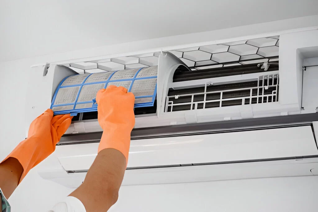 air-conditioner-repair-in-Dubai-1024x683-1